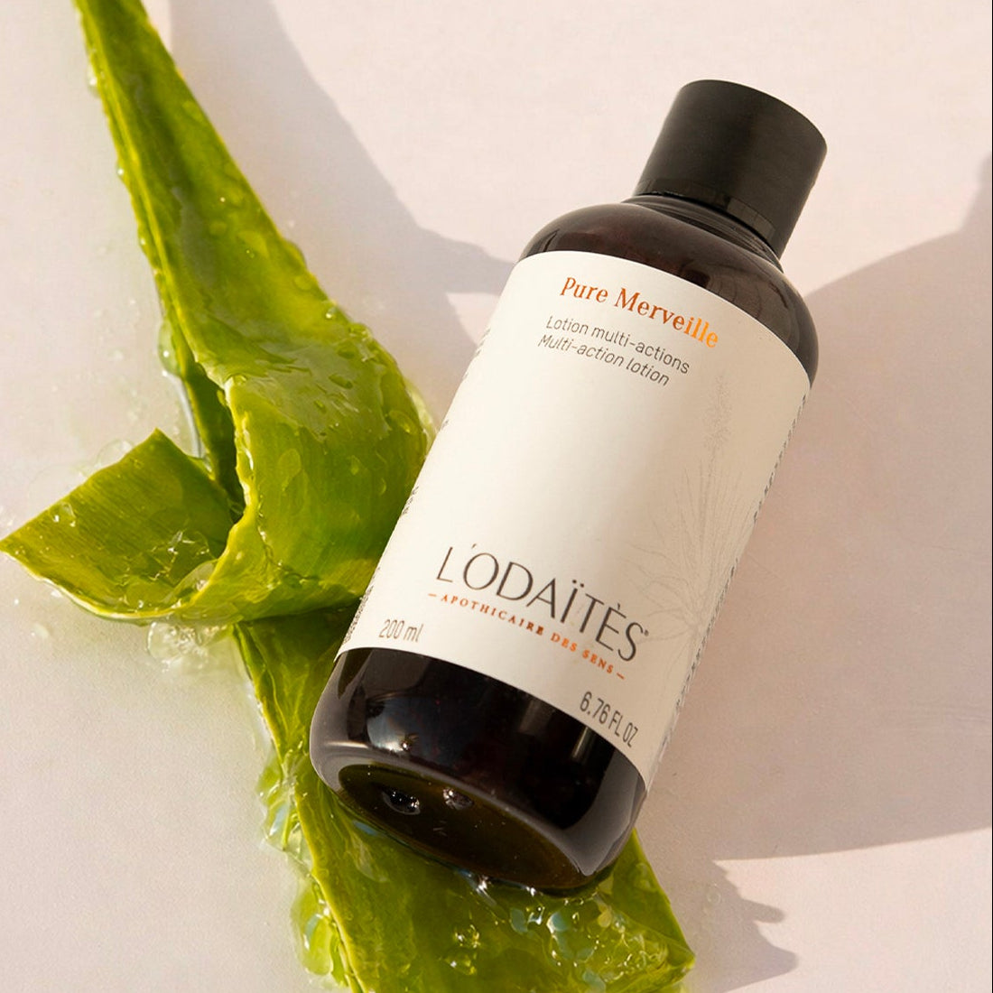 Lotion multi-actions Pure Merveille de L'Odaïtès sur de l'Aloe Vera frais
